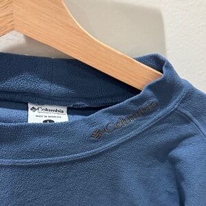 Columbia Men's Blue Fleece Sweatshirt